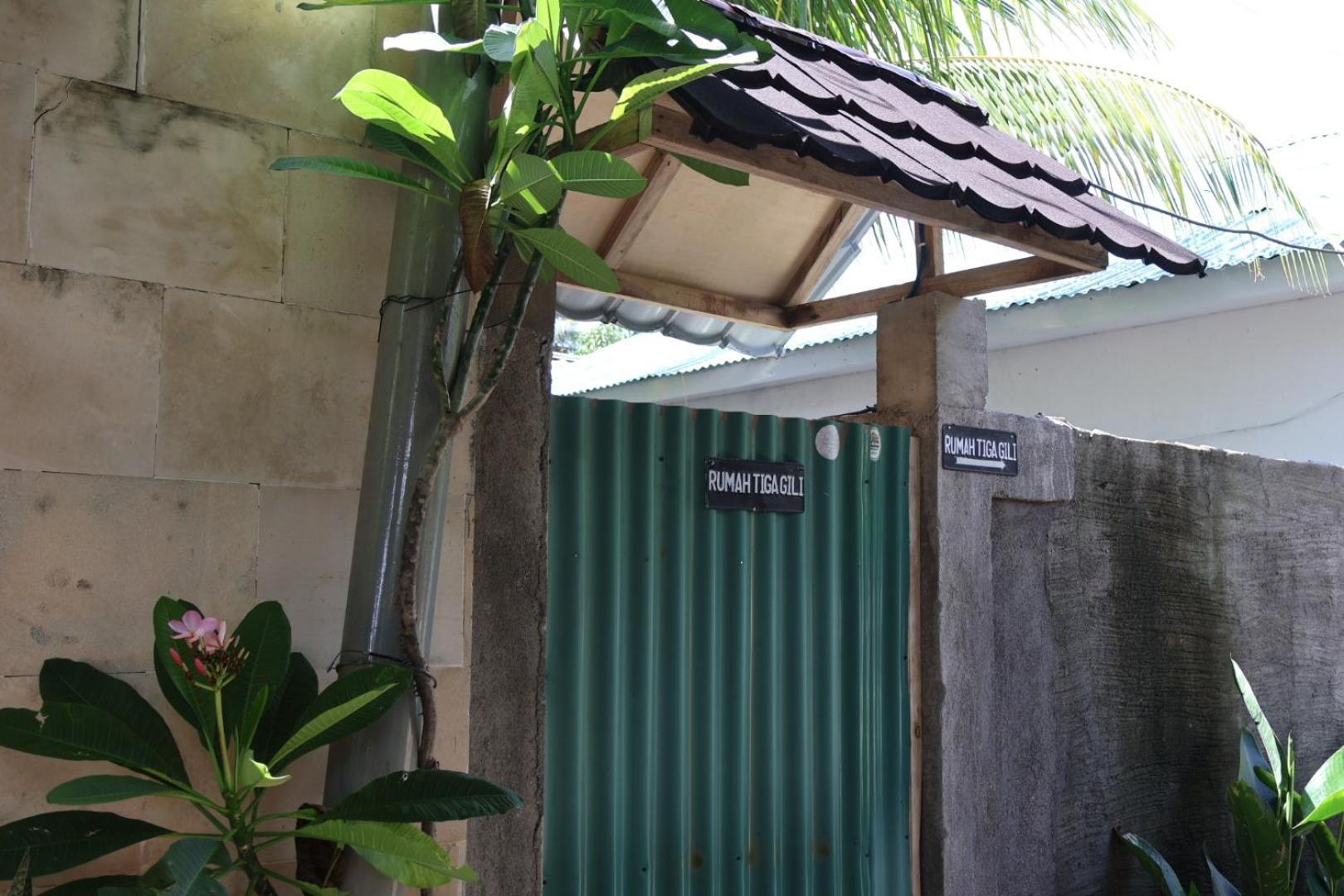Rumah Tiga Gili 吉利阿尔 外观 照片